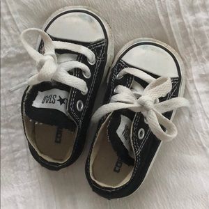 Toddler converses